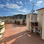 Bonito duplex en Roses con vistas al mar cerca de la playa