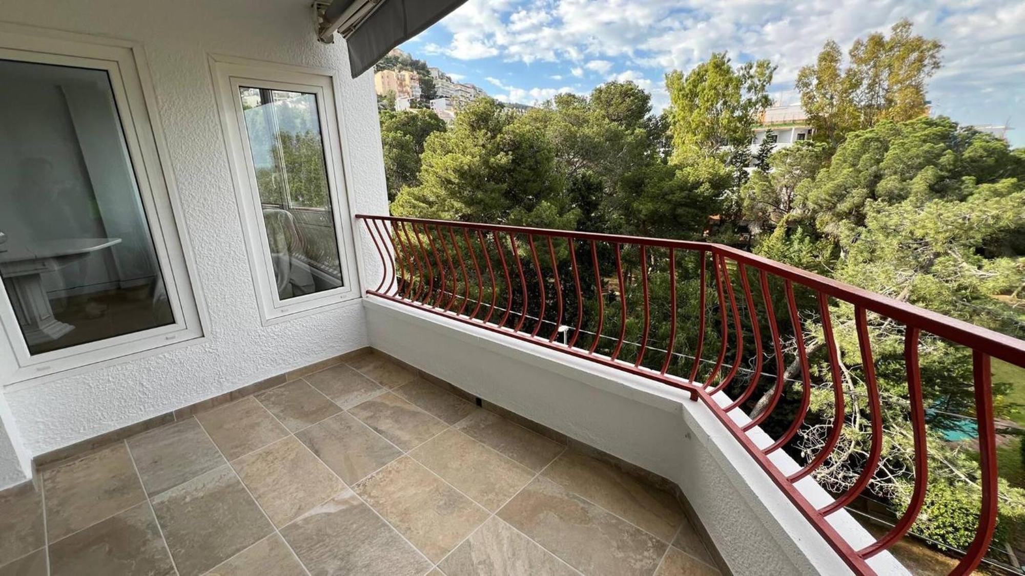 Bonito Duplex En Con Vistas Al Mar Cerca De La Playa