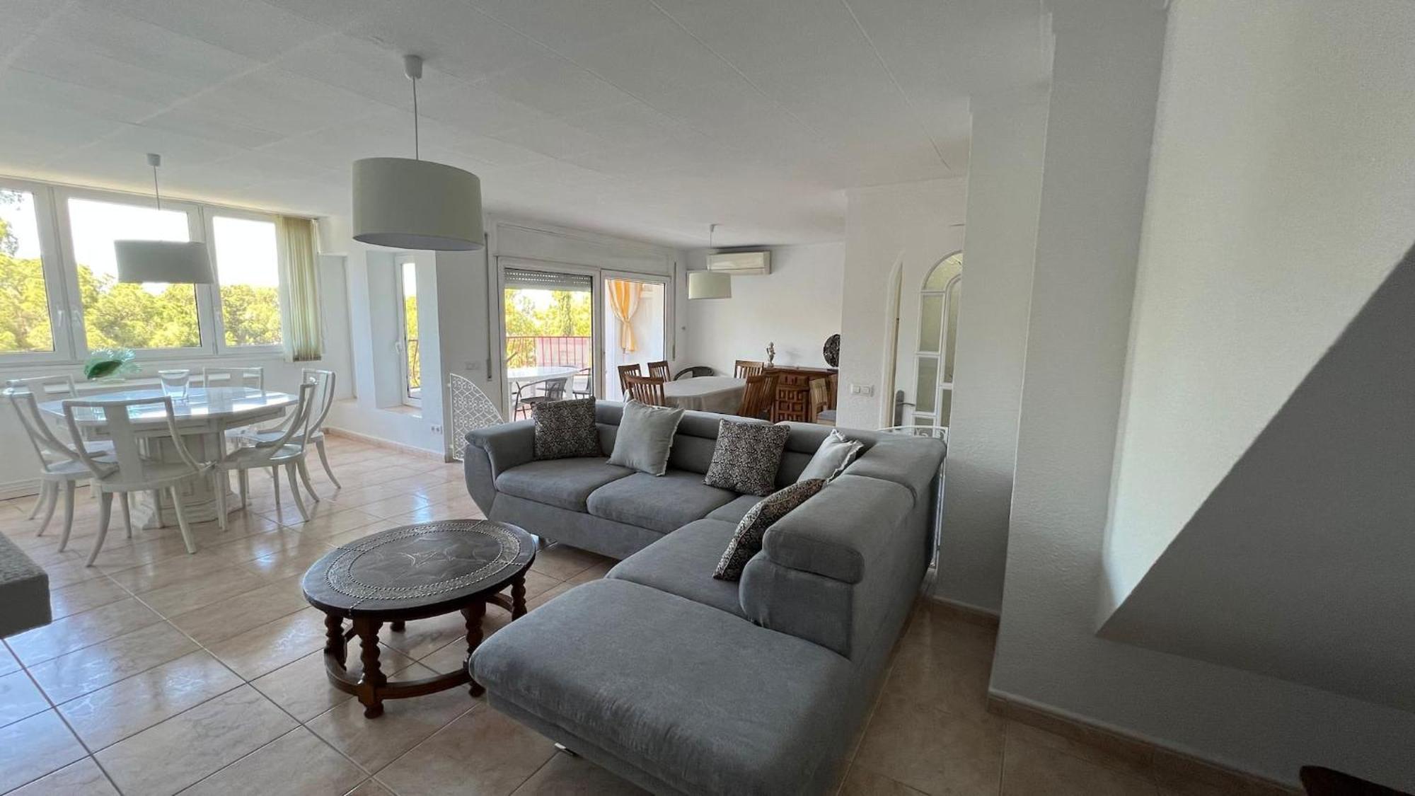 Bonito Duplex En Con Vistas Al Mar Cerca De La Playa Rosas