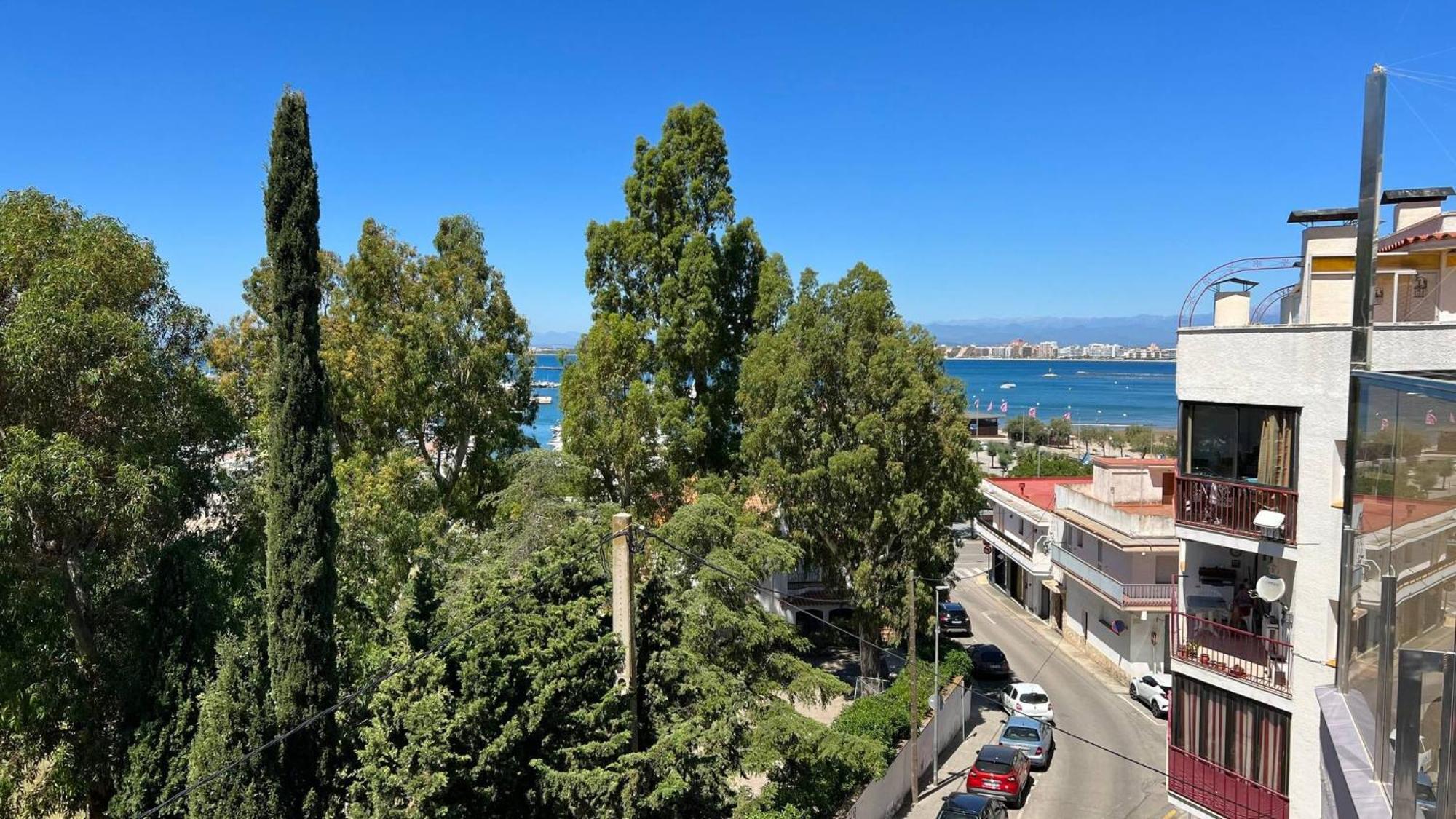 Apartamento Bonito Duplex En Con Vistas Al Mar Cerca De La Playa *