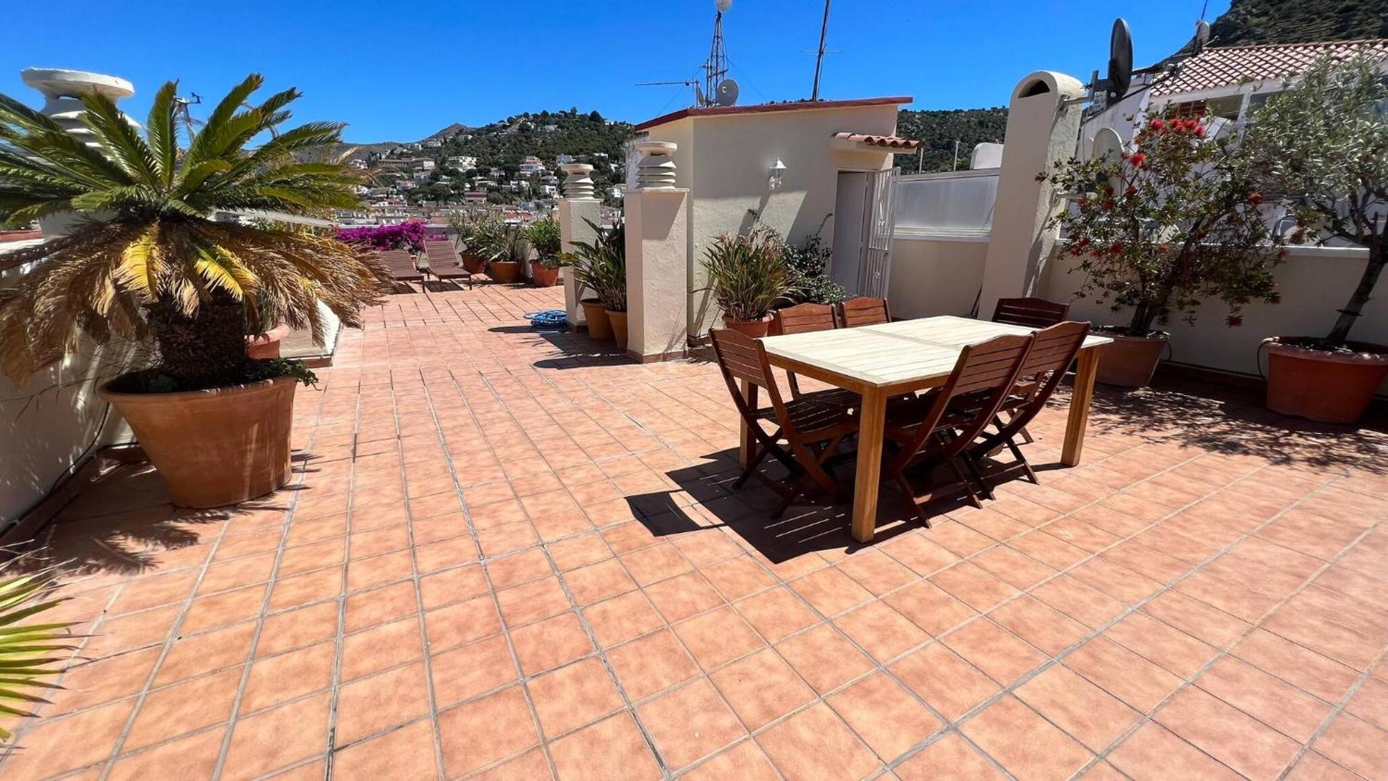 Bonito Duplex En Con Vistas Al Mar Cerca De La Playa *