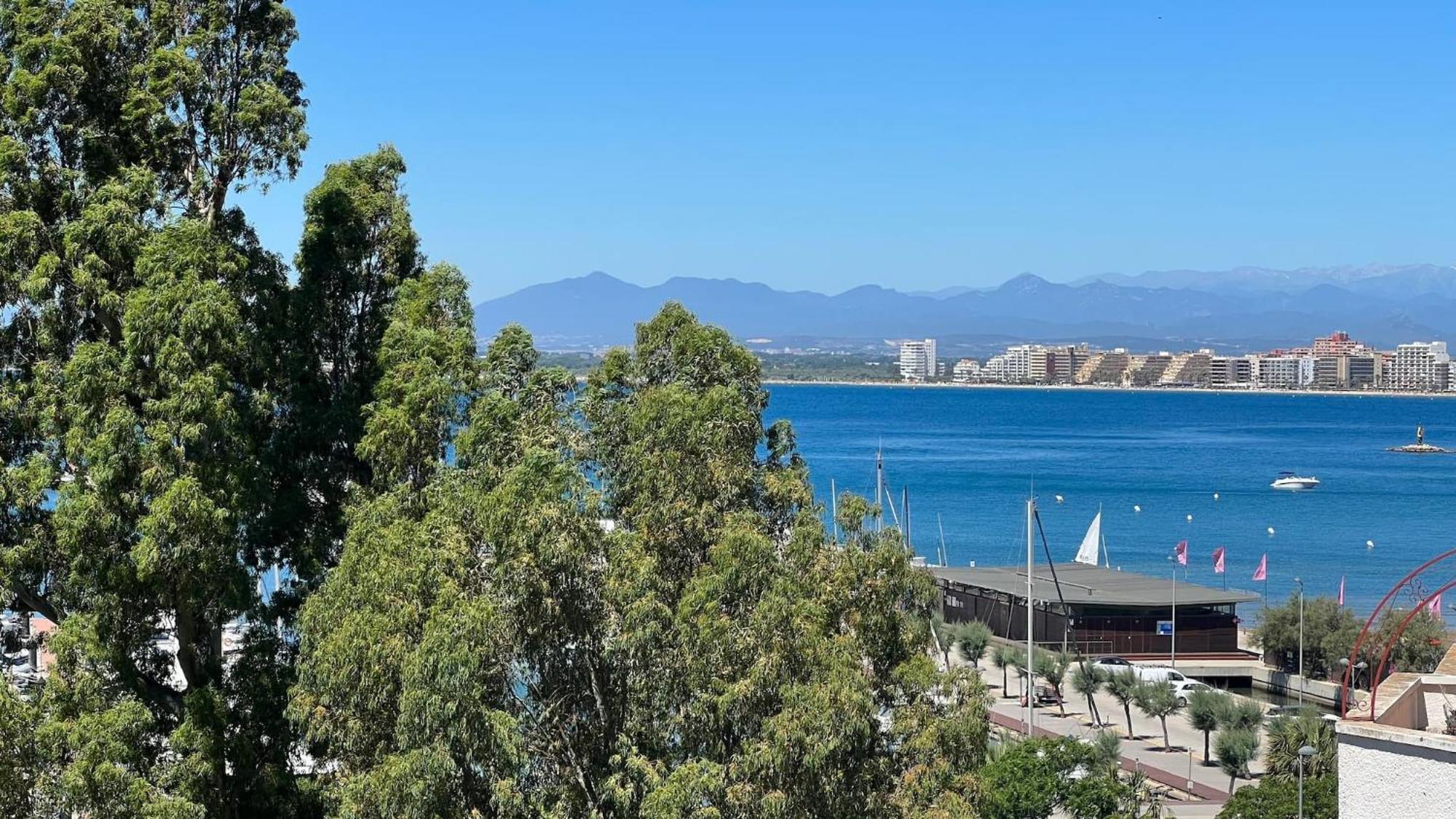 Bonito Duplex En Con Vistas Al Mar Cerca De La Playa Apartamento